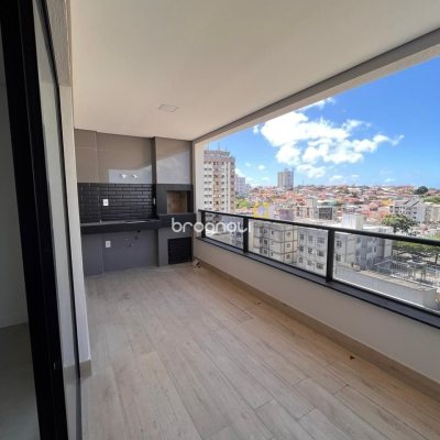 Apartamento com 154m², 4 quartos (sendo 4 suítes), 2 garagens, no bairro Floresta em São José