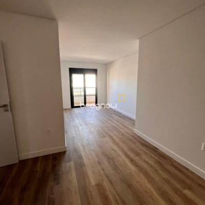 Apartamento com 154m², 4 quartos (sendo 4 suítes), 2 garagens, no bairro Floresta em São José