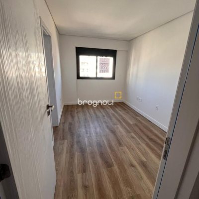 Apartamento com 154m², 4 quartos (sendo 4 suítes), 2 garagens, no bairro Floresta em São José