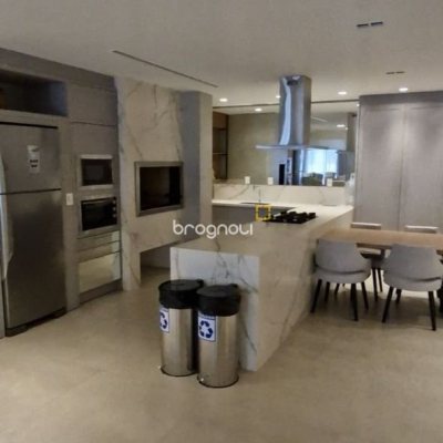 Apartamento com 154m², 4 quartos (sendo 4 suítes), 2 garagens, no bairro Floresta em São José