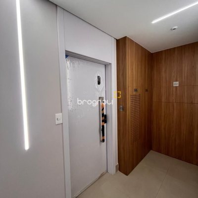 Apartamento com 154m², 4 quartos (sendo 4 suítes), 2 garagens, no bairro Floresta em São José