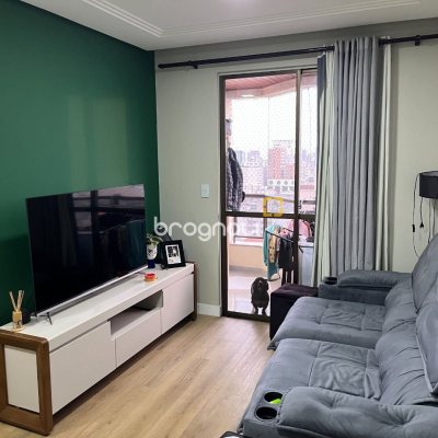 Apartamento com 57m², 2 quartos, 1 garagem, no bairro Barreiros em São José