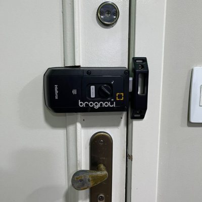 Apartamento com 57m², 2 quartos, 1 garagem, no bairro Barreiros em São José