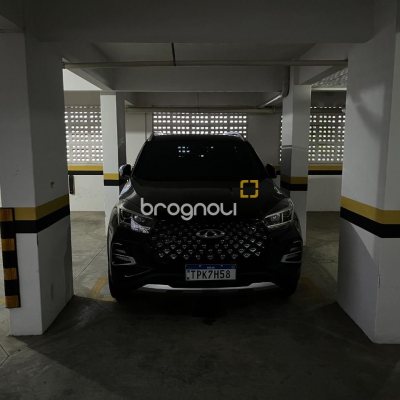 Apartamento com 57m², 2 quartos, 1 garagem, no bairro Barreiros em São José