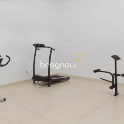 Apartamento com 72m², 2 quartos, 1 garagem, no bairro Ipiranga em São José