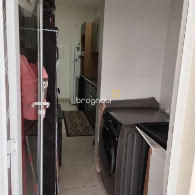 Apartamento com 72m², 2 quartos, 1 garagem, no bairro Ipiranga em São José