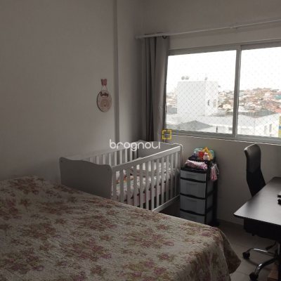 Apartamento com 72m², 2 quartos, 1 garagem, no bairro Ipiranga em São José