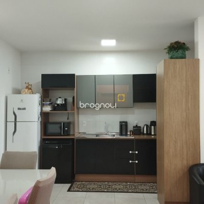 Apartamento com 72m², 2 quartos, 1 garagem, no bairro Ipiranga em São José