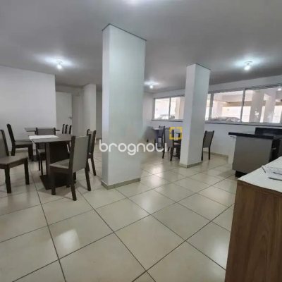 Apartamento com 72m², 2 quartos, 1 garagem, no bairro Ipiranga em São José