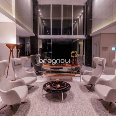 Apartamento com 181m², 3 quartos (sendo 3 suítes), 3 garagens, no bairro Centro em Florianópolis