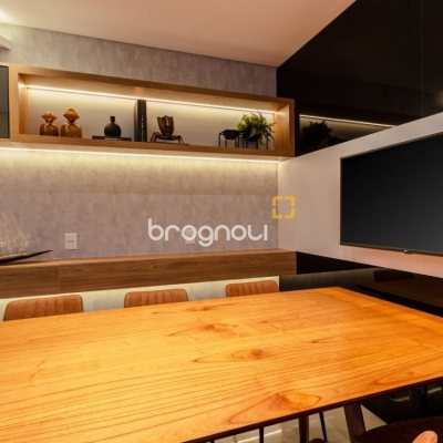 Apartamento com 181m², 3 quartos (sendo 3 suítes), 3 garagens, no bairro Centro em Florianópolis