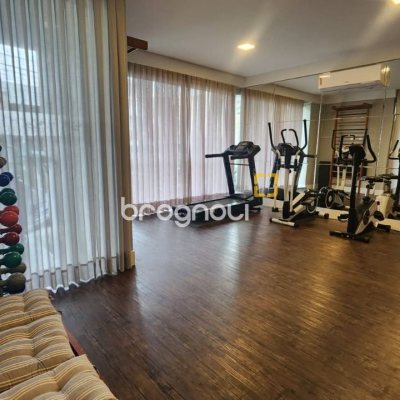 Apartamento com 102m², 3 quartos (sendo 1 suíte), 2 garagens, no bairro Estreito em Florianópolis