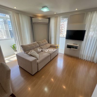 Apartamento com 104m², 3 quartos (sendo 1 suíte), 2 garagens, no bairro Centro em Florianópolis