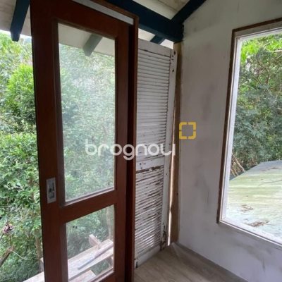 Sítio com 180m², 3 quartos (sendo 1 suíte), no bairro Vargem Grande em Florianópolis
