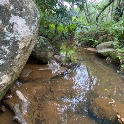 Sítio com 180m², 3 quartos (sendo 1 suíte), no bairro Vargem Grande em Florianópolis