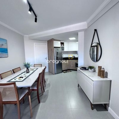 Apartamento com 76m², 3 quartos (sendo 1 suíte), 1 garagem, no bairro Cachoeira do Bom Jesus em Florianópolis