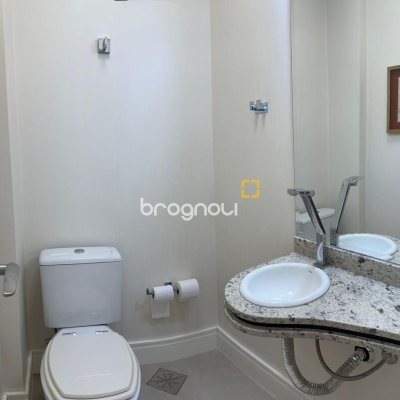 Apartamento com 90m², 3 quartos (sendo 2 suítes), 1 garagem, no bairro Jurerê Internacional em Florianópolis
