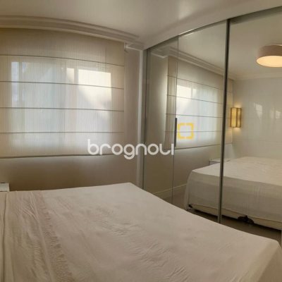 Apartamento com 90m², 3 quartos (sendo 2 suítes), 1 garagem, no bairro Jurerê Internacional em Florianópolis