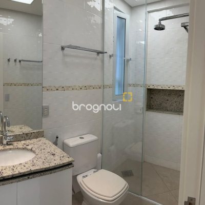 Apartamento com 90m², 3 quartos (sendo 2 suítes), 1 garagem, no bairro Jurerê Internacional em Florianópolis