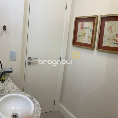 Apartamento com 90m², 3 quartos (sendo 2 suítes), 1 garagem, no bairro Jurerê Internacional em Florianópolis