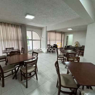 Apartamento com 157m², 4 quartos (sendo 1 suíte), 2 garagens, no bairro Agronômica em Florianópolis