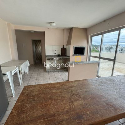 Apartamento com 157m², 4 quartos (sendo 1 suíte), 2 garagens, no bairro Agronômica em Florianópolis