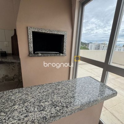 Apartamento com 157m², 4 quartos (sendo 1 suíte), 2 garagens, no bairro Agronômica em Florianópolis