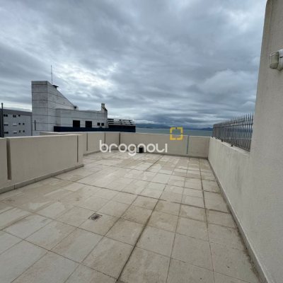 Apartamento com 157m², 4 quartos (sendo 1 suíte), 2 garagens, no bairro Agronômica em Florianópolis