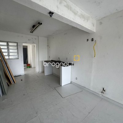 Apartamento com 157m², 4 quartos (sendo 1 suíte), 2 garagens, no bairro Agronômica em Florianópolis