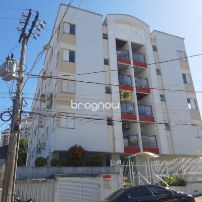 Apartamento com 96m², 3 quartos (sendo 1 suíte), 1 garagem, no bairro Estreito em Florianópolis