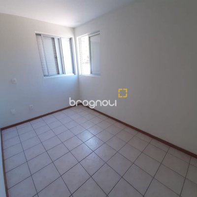Apartamento com 96m², 3 quartos (sendo 1 suíte), 1 garagem, no bairro Estreito em Florianópolis