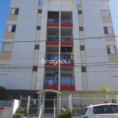 Apartamento com 96m², 3 quartos (sendo 1 suíte), 1 garagem, no bairro Estreito em Florianópolis