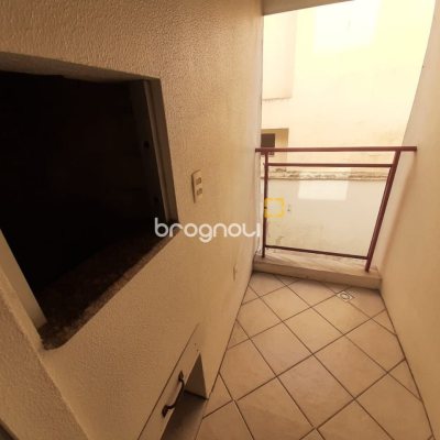 Apartamento com 96m², 3 quartos (sendo 1 suíte), 1 garagem, no bairro Estreito em Florianópolis