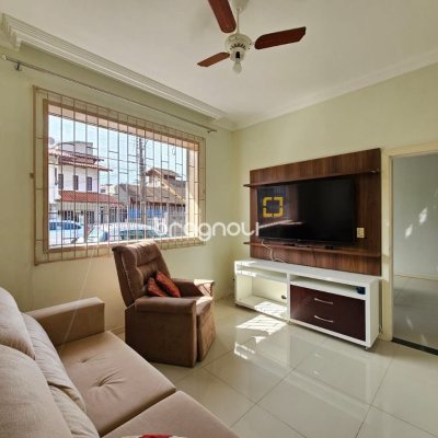 Casa com 249m², 4 quartos (sendo 1 suíte), 4 garagens, no bairro Itaguaçu em Florianópolis