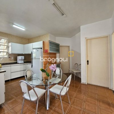 Casa com 249m², 4 quartos (sendo 1 suíte), 4 garagens, no bairro Itaguaçu em Florianópolis
