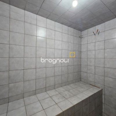 Casa com 249m², 4 quartos (sendo 1 suíte), 4 garagens, no bairro Itaguaçu em Florianópolis
