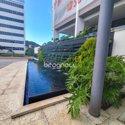 Sala com 156m², 3 garagens, no bairro João Paulo em Florianópolis