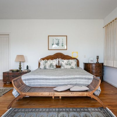 Casa de Condomínio com 300m², 5 quartos (sendo 2 suítes), 4 garagens, no bairro Lagoa da Conceição em Florianópolis