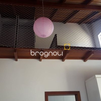 Casa com 102m², 2 quartos (sendo 2 suítes), 2 garagens, no bairro Campeche em Florianópolis