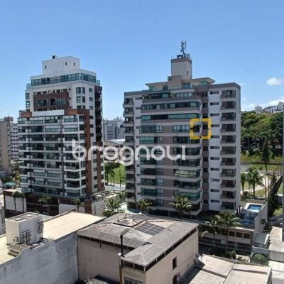 Apartamento com 108m², 4 quartos (sendo 1 suíte), 2 garagens, no bairro Beira Mar Norte em Florianópolis