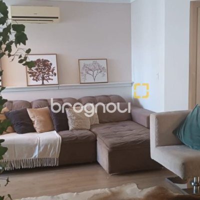 Apartamento com 108m², 4 quartos (sendo 1 suíte), 2 garagens, no bairro Beira Mar Norte em Florianópolis