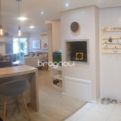 Apartamento com 108m², 4 quartos (sendo 1 suíte), 2 garagens, no bairro Beira Mar Norte em Florianópolis