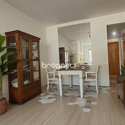 Apartamento com 93m², 3 quartos (sendo 1 suíte), 1 garagem, no bairro Centro em Florianópolis