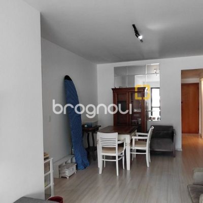 Apartamento com 93m², 3 quartos (sendo 1 suíte), 1 garagem, no bairro Centro em Florianópolis