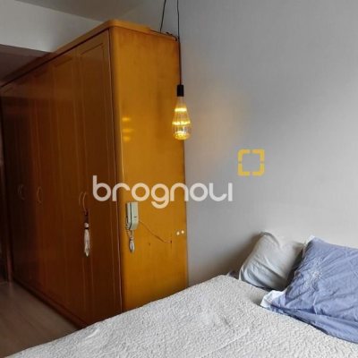 Apartamento com 93m², 3 quartos (sendo 1 suíte), 1 garagem, no bairro Centro em Florianópolis