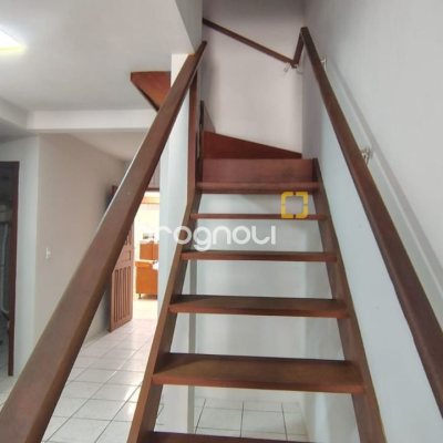 Casa com 85m², 2 quartos (sendo 1 suíte), 1 garagem, no bairro Ingleses em Florianópolis
