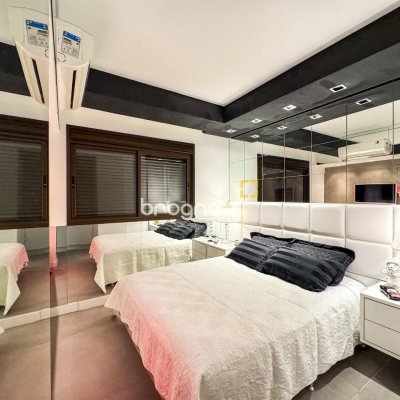 Apartamento com 68m², 2 quartos (sendo 1 suíte), 2 garagens, no bairro Itacorubi em Florianópolis