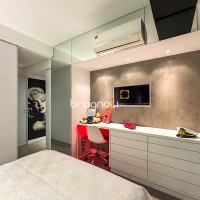 Apartamento com 68m², 2 quartos (sendo 1 suíte), 2 garagens, no bairro Itacorubi em Florianópolis