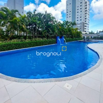 Apartamento com 68m², 2 quartos (sendo 1 suíte), 2 garagens, no bairro Itacorubi em Florianópolis