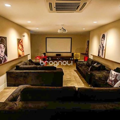 Apartamento com 68m², 2 quartos (sendo 1 suíte), 2 garagens, no bairro Itacorubi em Florianópolis